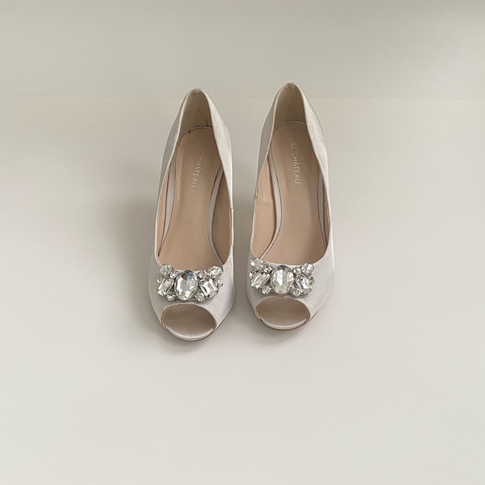 Le Chateau Silver Heels